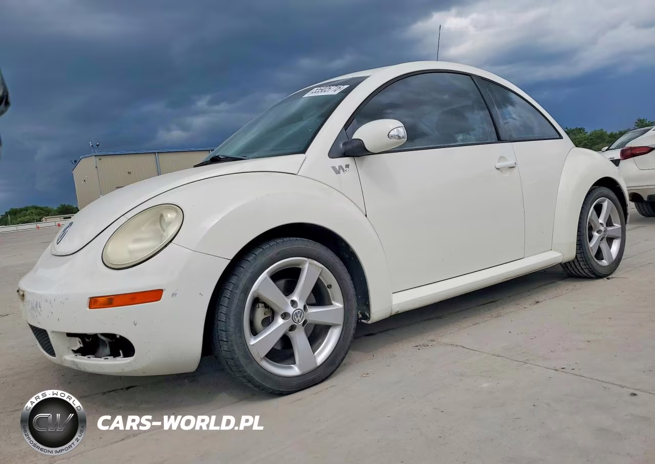 2008 Volkswagen New Beetle Triple White