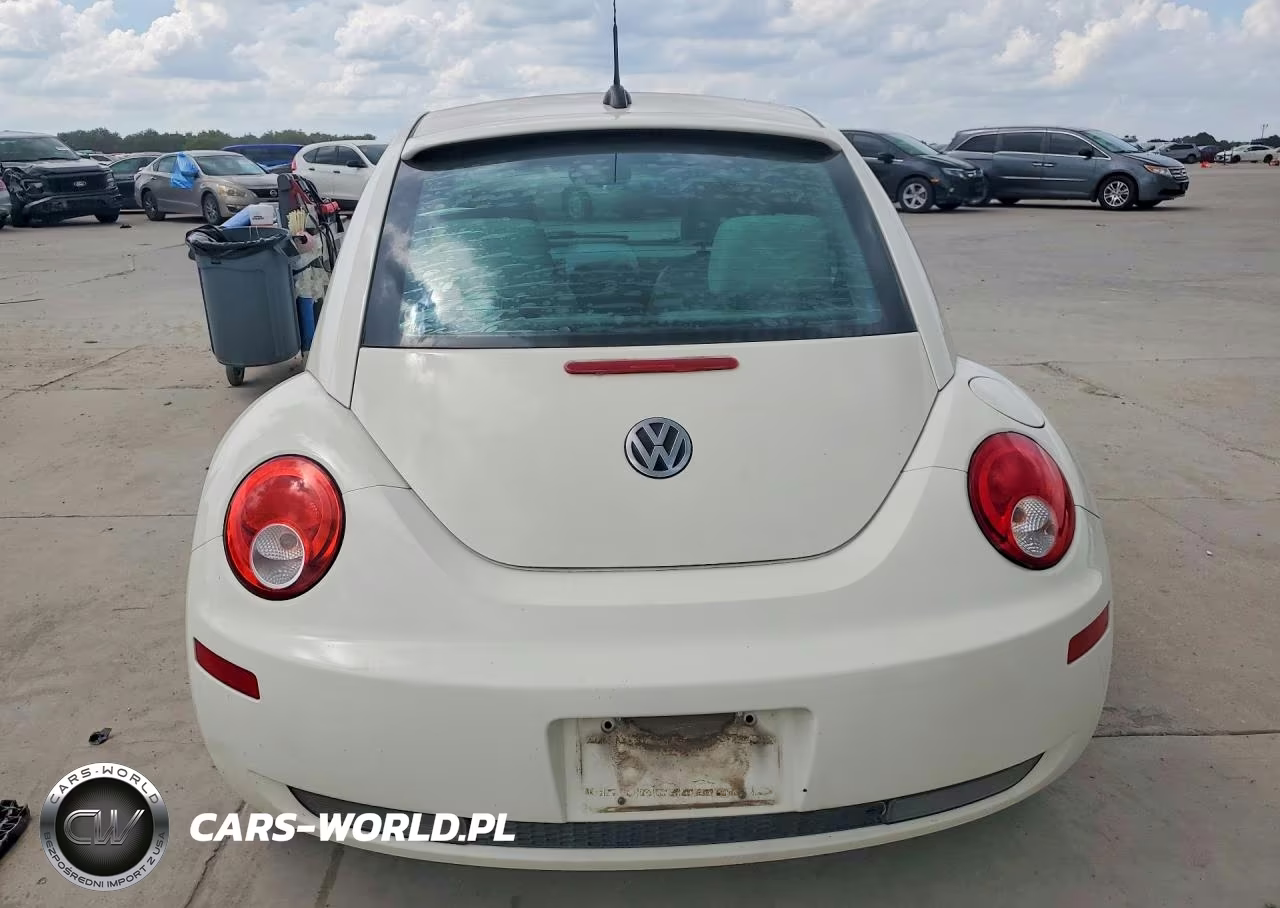 2008 Volkswagen New Beetle Triple White VIN:3VWFW31C88M517345 - 6