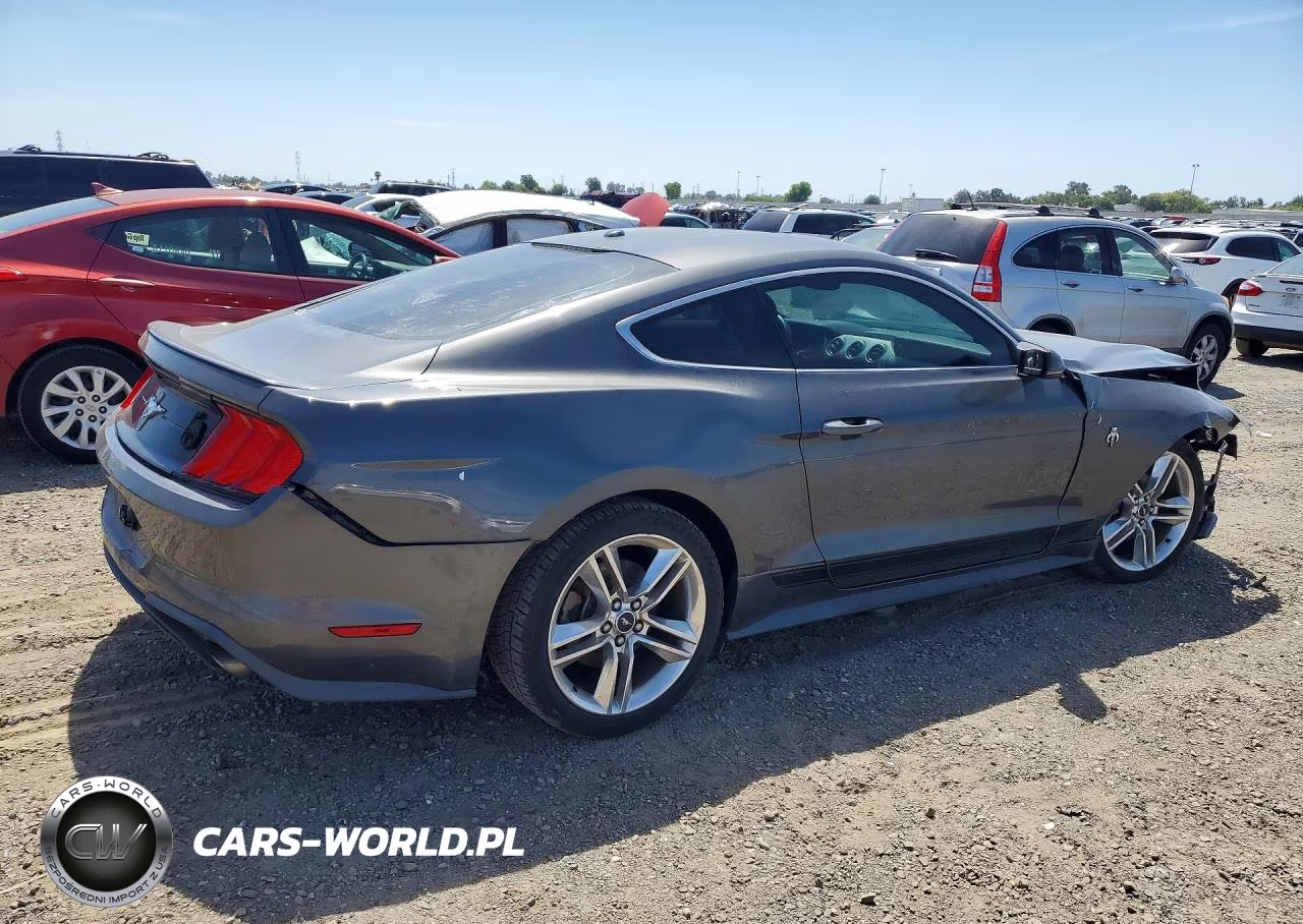 2018 Ford Mustang VIN:1FA6P8TH8J5123139 - 3