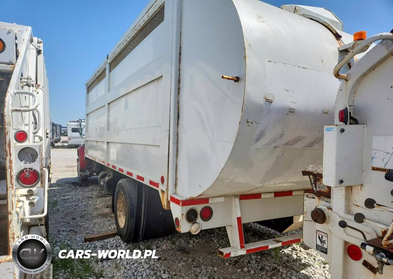 1995 International 4900 Refuse Truck VIN:1HTSDAAN5SH675007 - 3