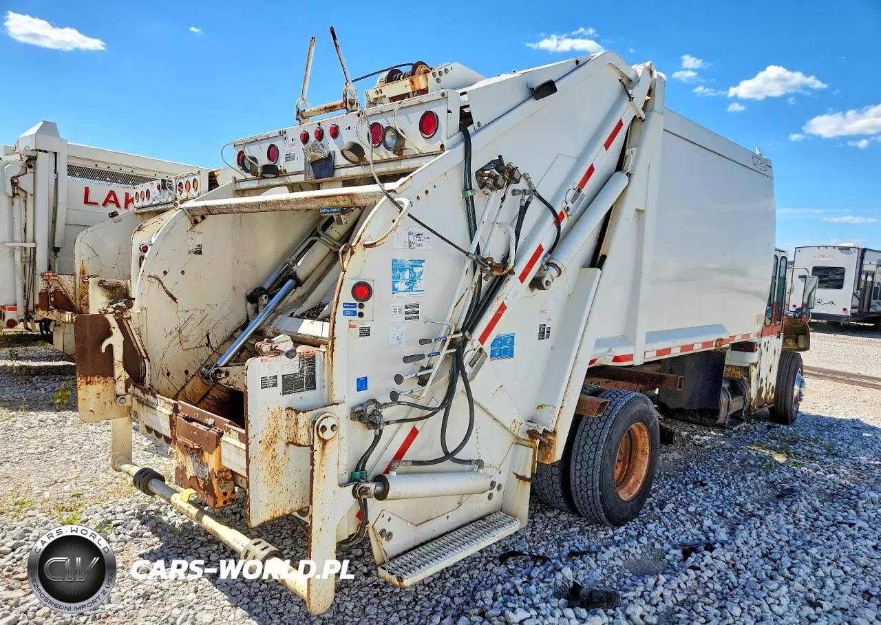 1996 International 4900 Refuse Truck VIN:1HTSDAAN5TH266832 - 4