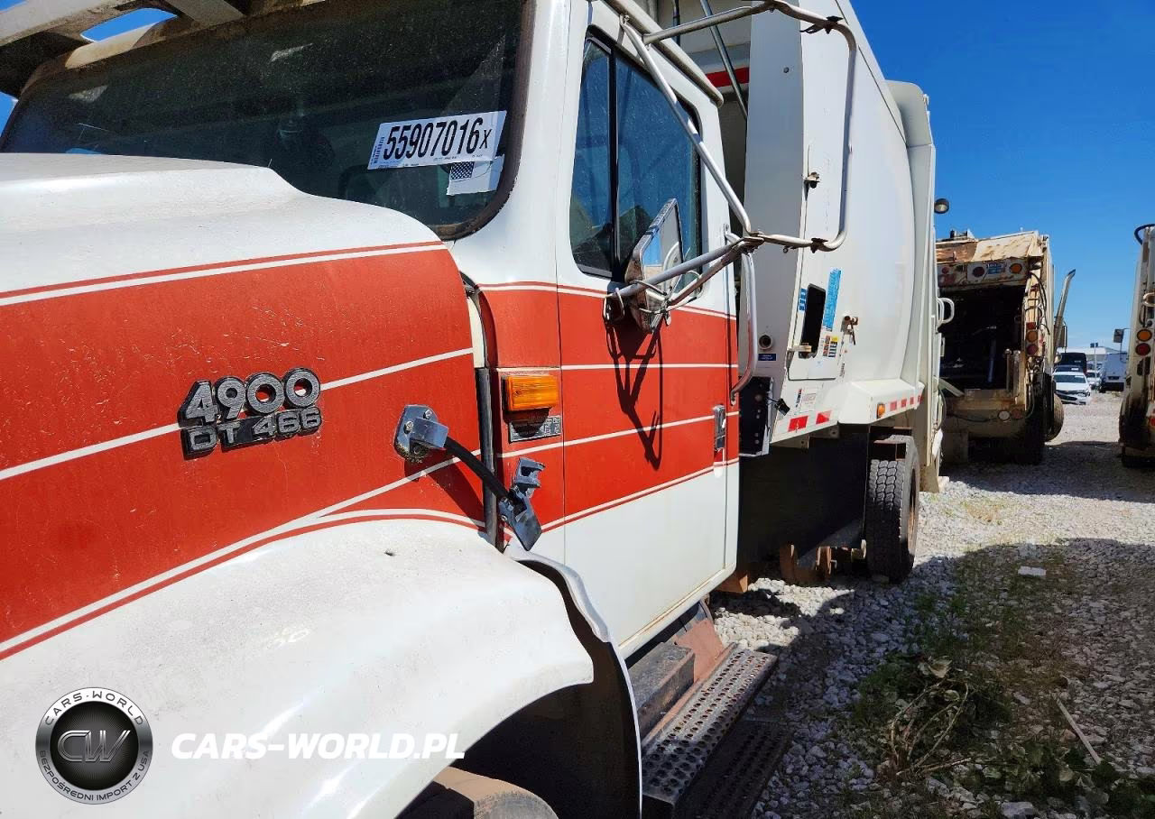 1996 International 4900 Refuse Truck VIN:1HTSDAAN5TH266832 - 5