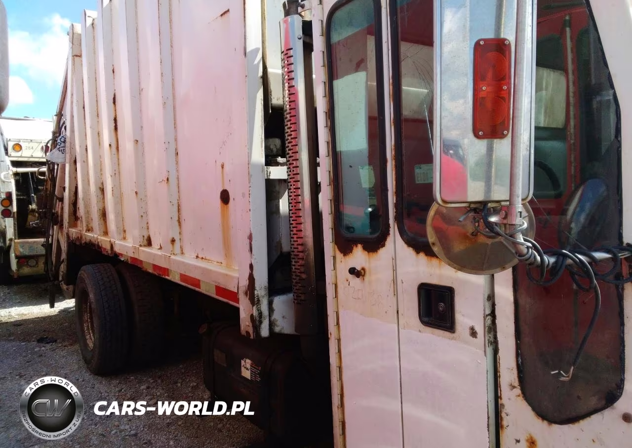 1997 Freightliner Fl70 Refuse Truck VIN:1FV6HLBB0VH696388 - 9