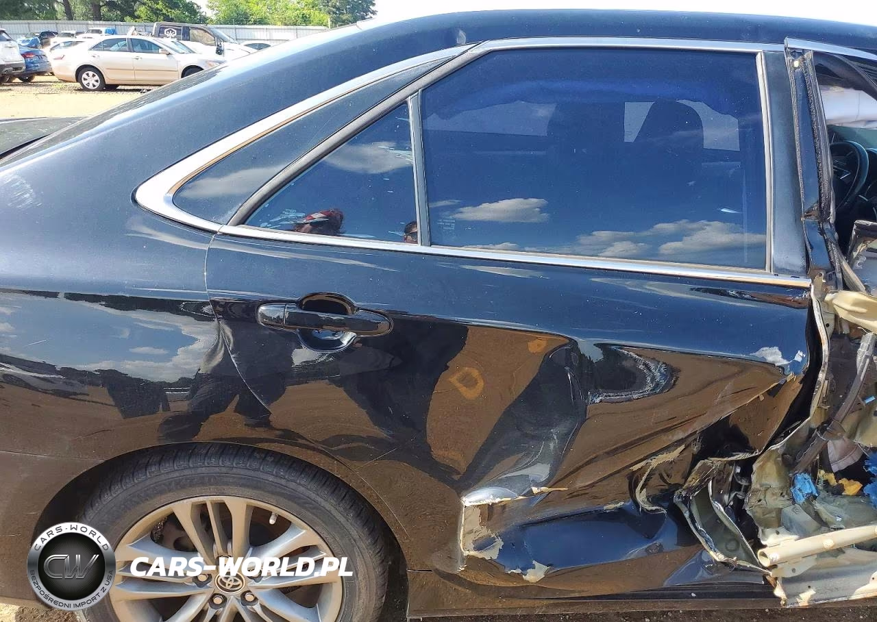 2016 Toyota Camry VIN:4T1BF1FK8GU160650 - 10