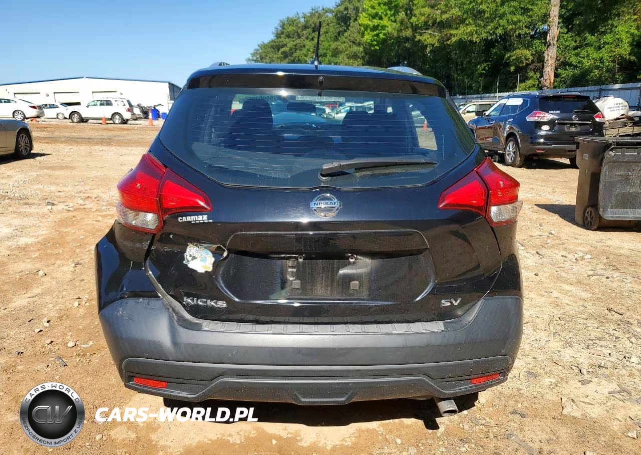 2018 Nissan Kicks S VIN:3N1CP5CUXJL523747 - 6