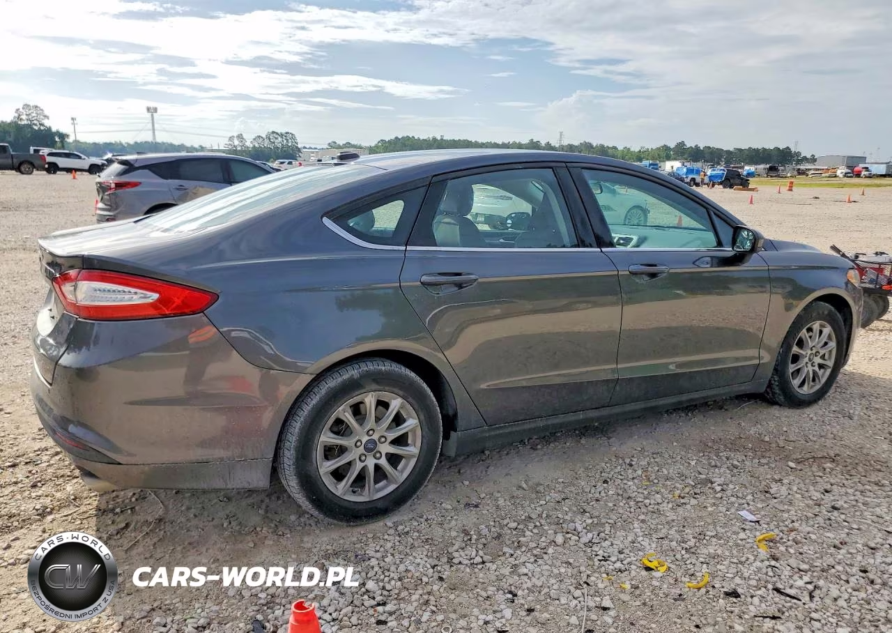 2016 Ford Fusion S VIN:3FA6P0G72GR266810 - 3