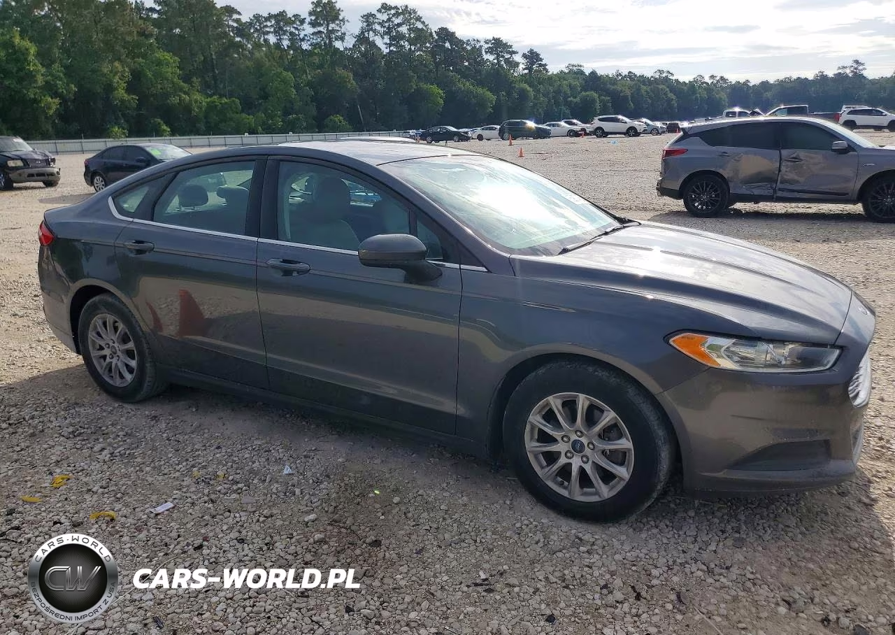 2016 Ford Fusion S VIN:3FA6P0G72GR266810 - 4