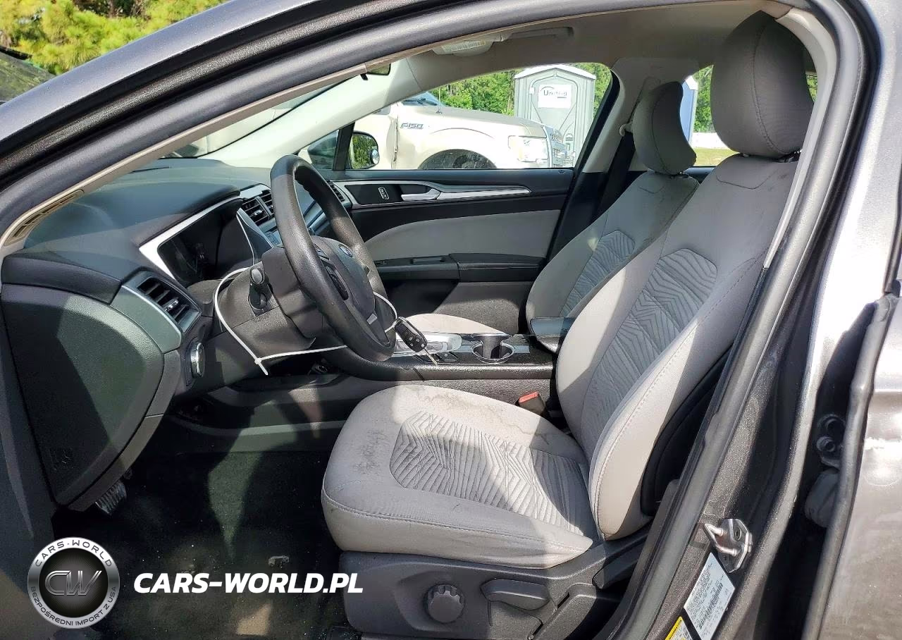 2016 Ford Fusion S VIN:3FA6P0G72GR266810 - 7