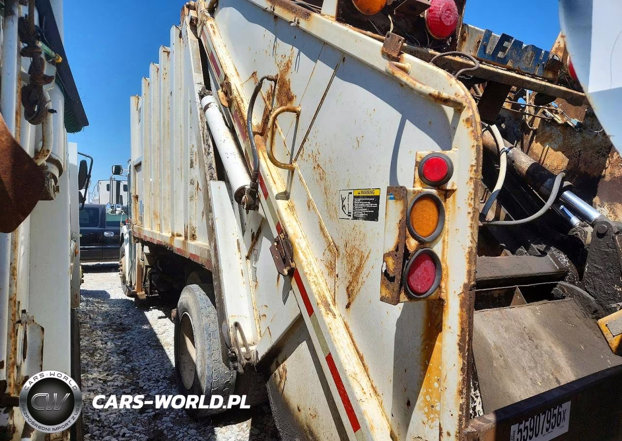 1997 Freightliner Fl70 Refuse Truck VIN:1FV6HLBB9VH696390 - 3