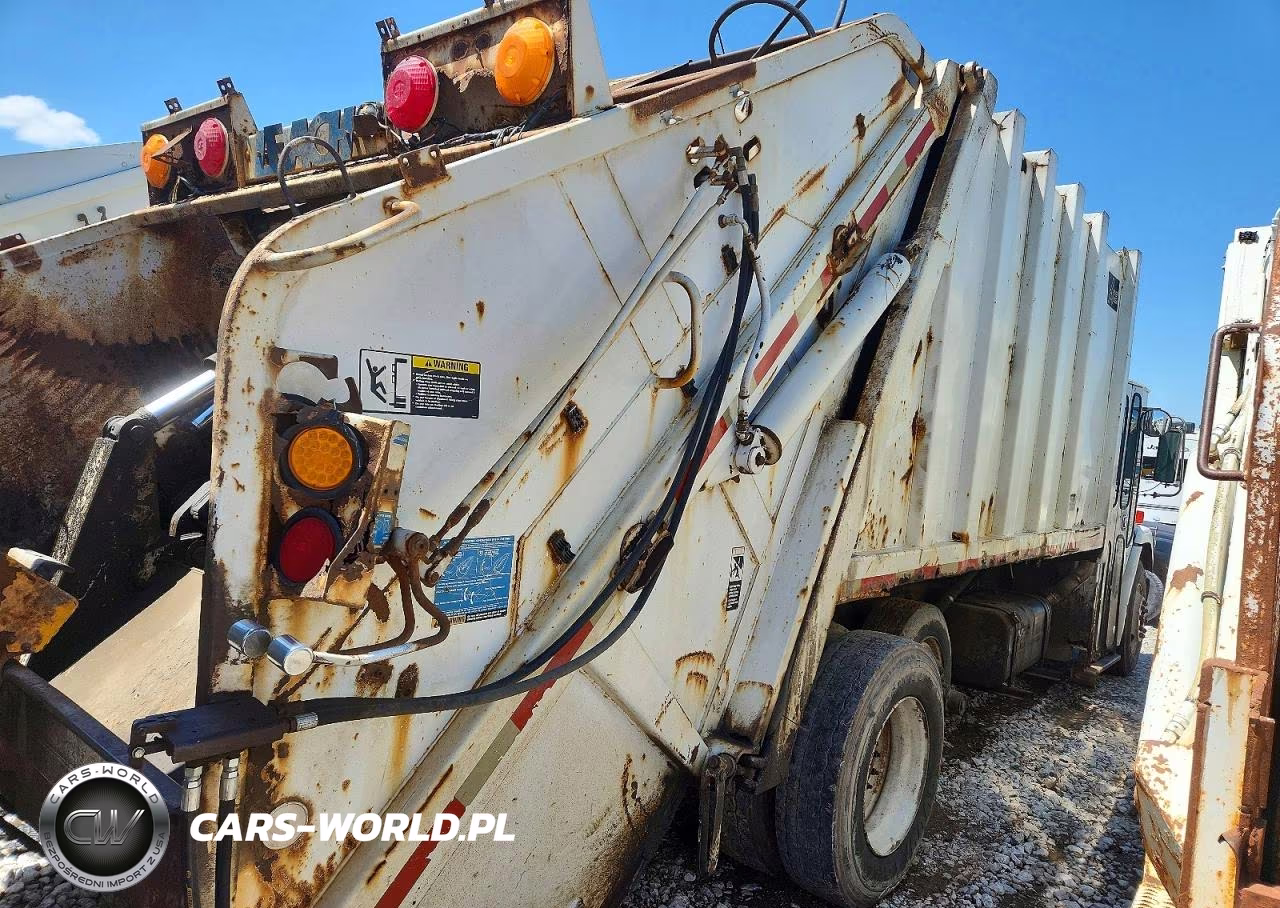 1997 Freightliner Fl70 Refuse Truck VIN:1FV6HLBB9VH696390 - 4