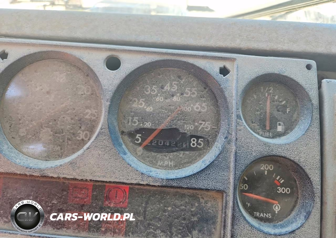 1997 Freightliner Fl70 Refuse Truck VIN:1FV6HLBB9VH696390 - 8