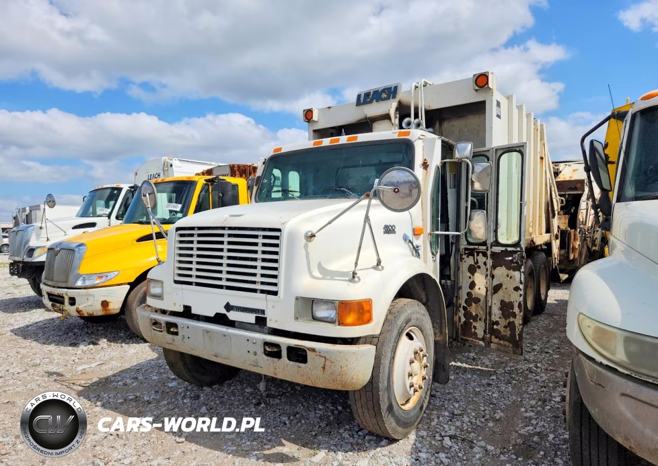 1998 International 4900 Refuse Truck VIN:1HTSDAARXWH498530 - 2