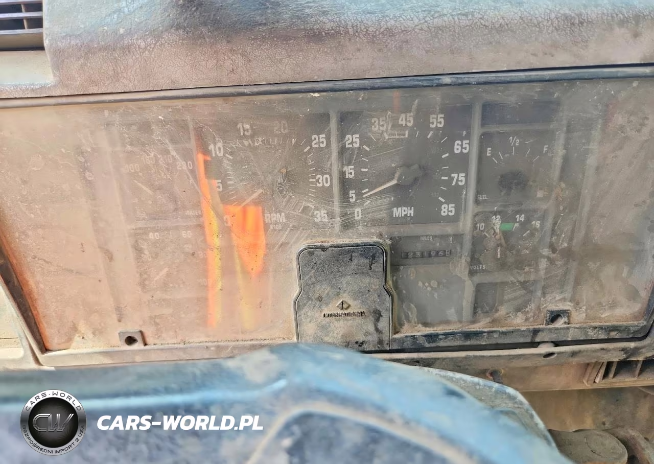 1998 International 4900 Refuse Truck VIN:1HTSDAARXWH498530 - 8