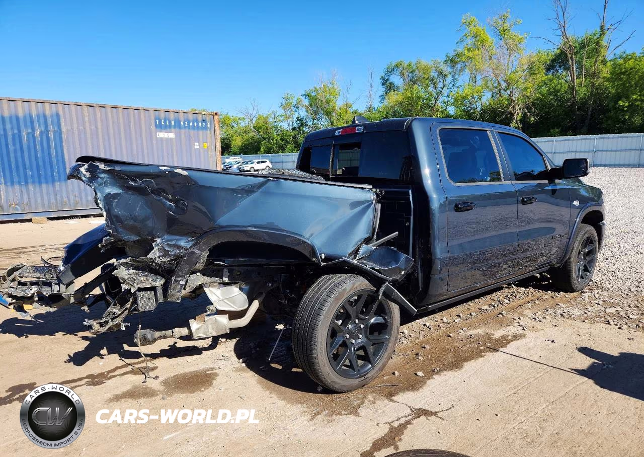 2026 Ram 1500 Laramie VIN:1C6SRFJT3TN269327 - 3