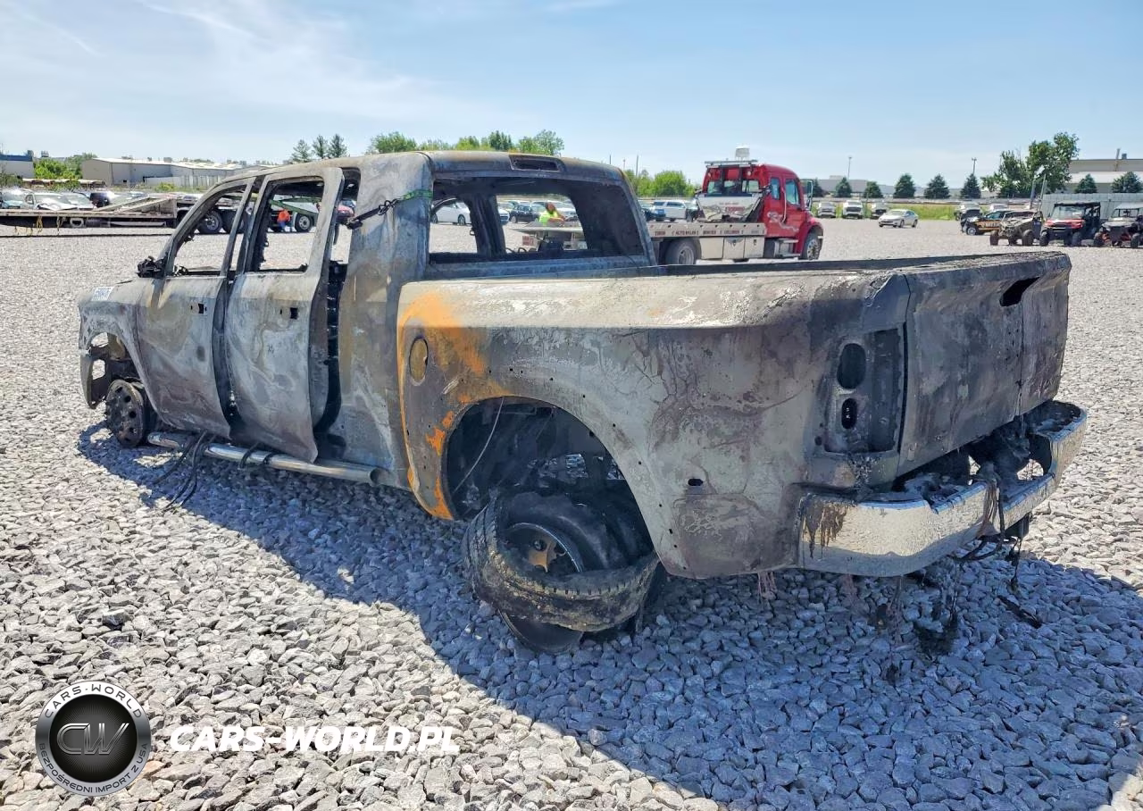 2022 Ram 3500 Laramie VIN:3C63RRML3NG216382 - 2