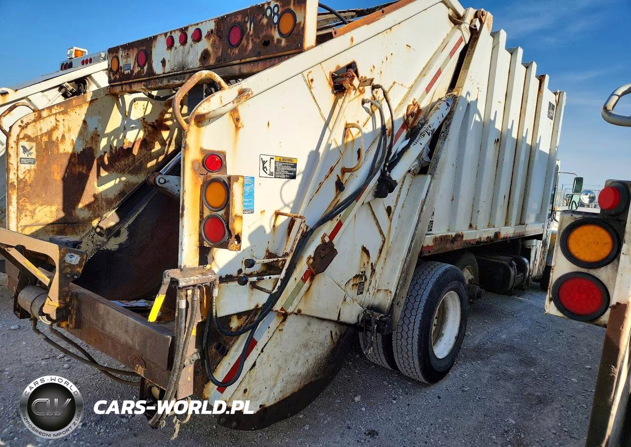 1998 International 4900 Refuse Truck VIN:1HTSDAAR3WH498532 - 3