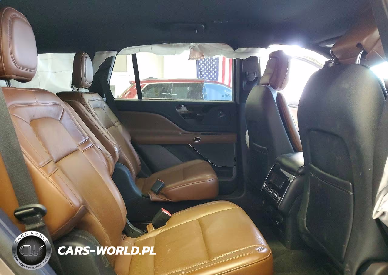 2020 Lincoln Aviator VIN:5LM5J7XC7LGL34655 - 11