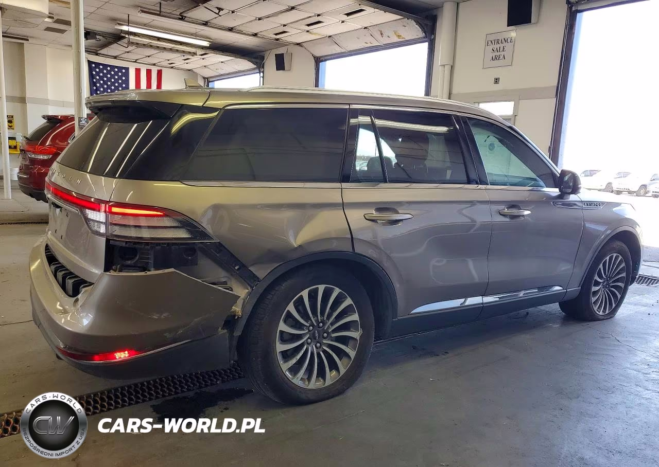 2020 Lincoln Aviator VIN:5LM5J7XC7LGL34655 - 3
