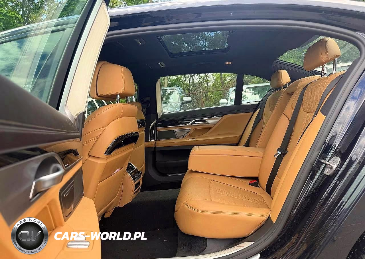 2017 BMW 750 Xi VIN:WBA7F2C51HG421483 - 6