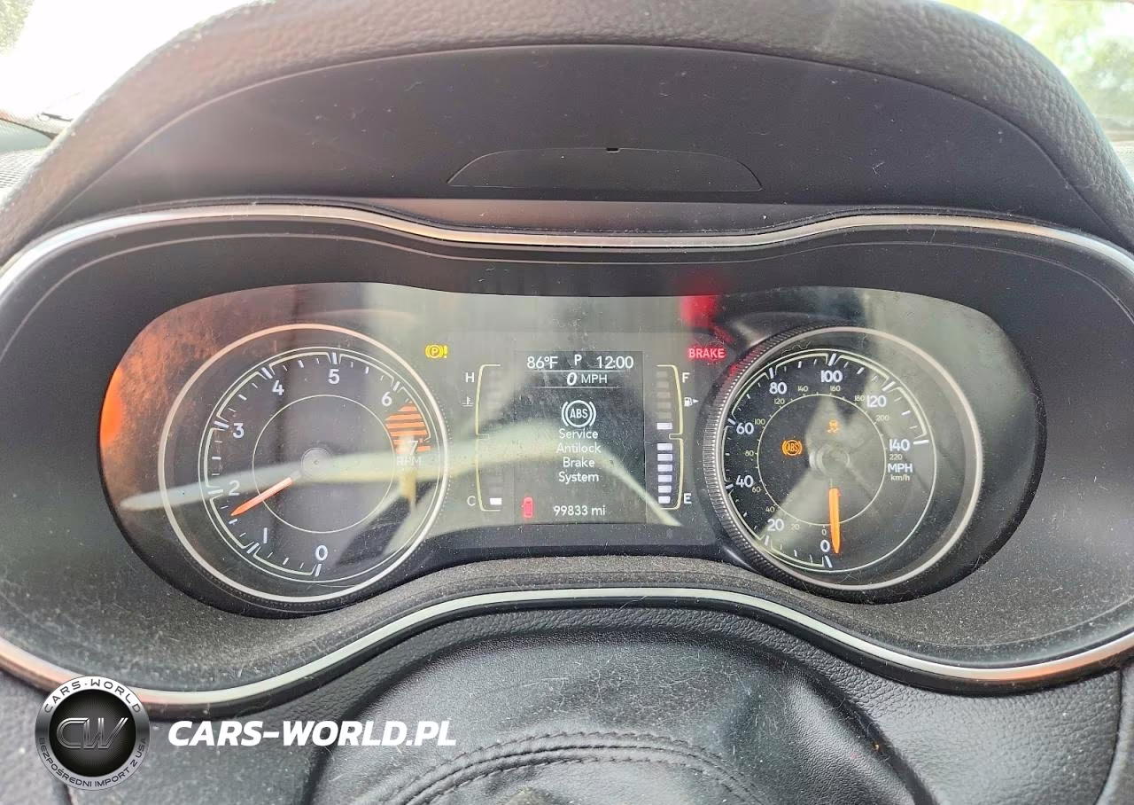 2019 Jeep Cherokee Latitude VIN:1C4PJMCB8KD452192 - 9