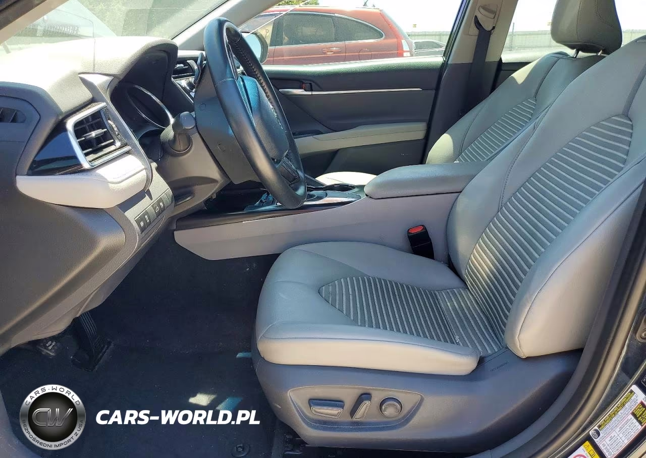 2018 Toyota Camry Se VIN:4T1B11HK2JU589365 - 7