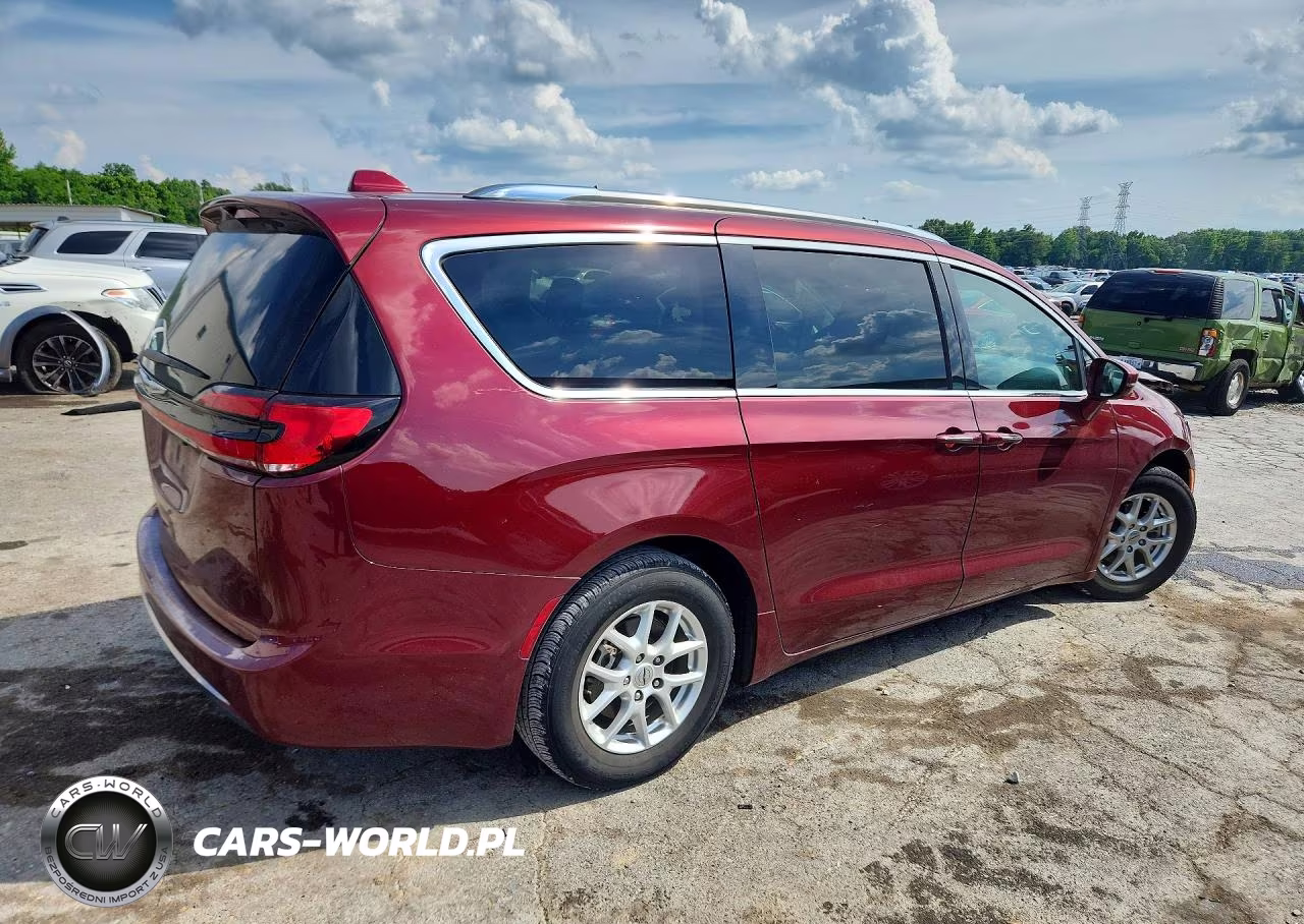 2021 Chrysler Pacifica Touring L VIN:2C4RC1BG4MR574756 - 3