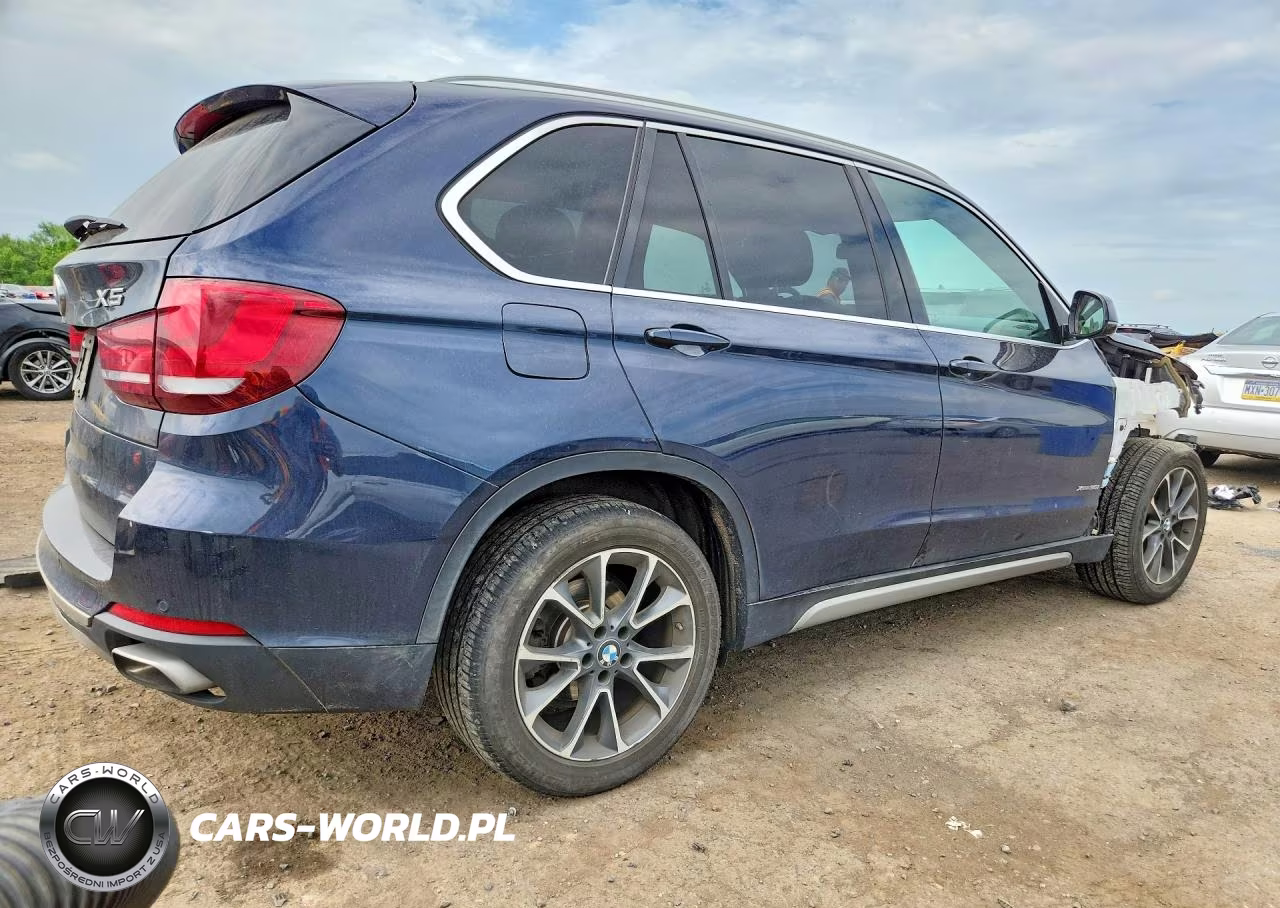 2018 BMW X5 xDrive35I VIN:5UXKR0C51JL072605 - 3