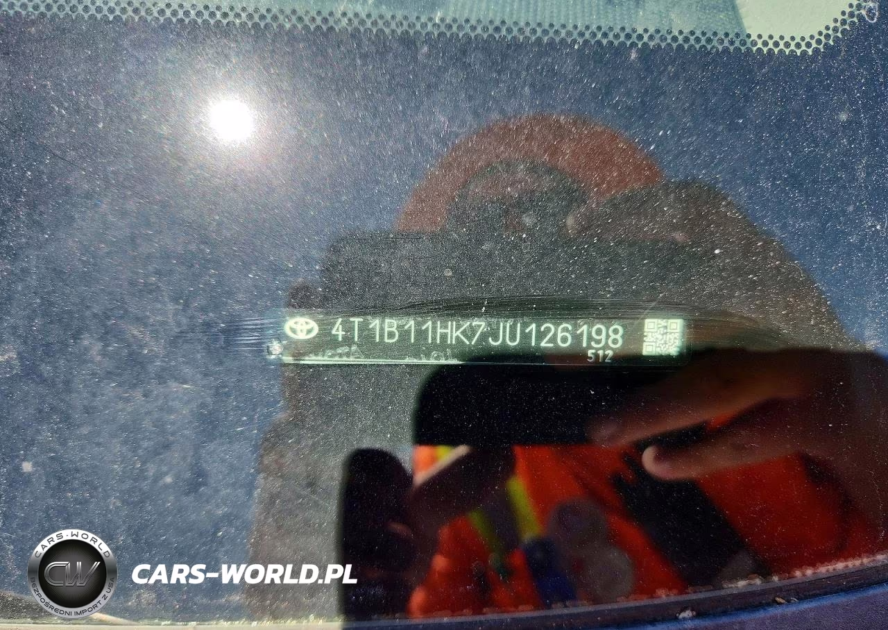 2018 Toyota Camry Se VIN:4T1B11HK7JU126198 - 12