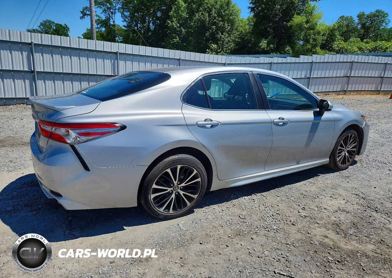 2018 Toyota Camry Se VIN:4T1B11HK7JU126198 - 3