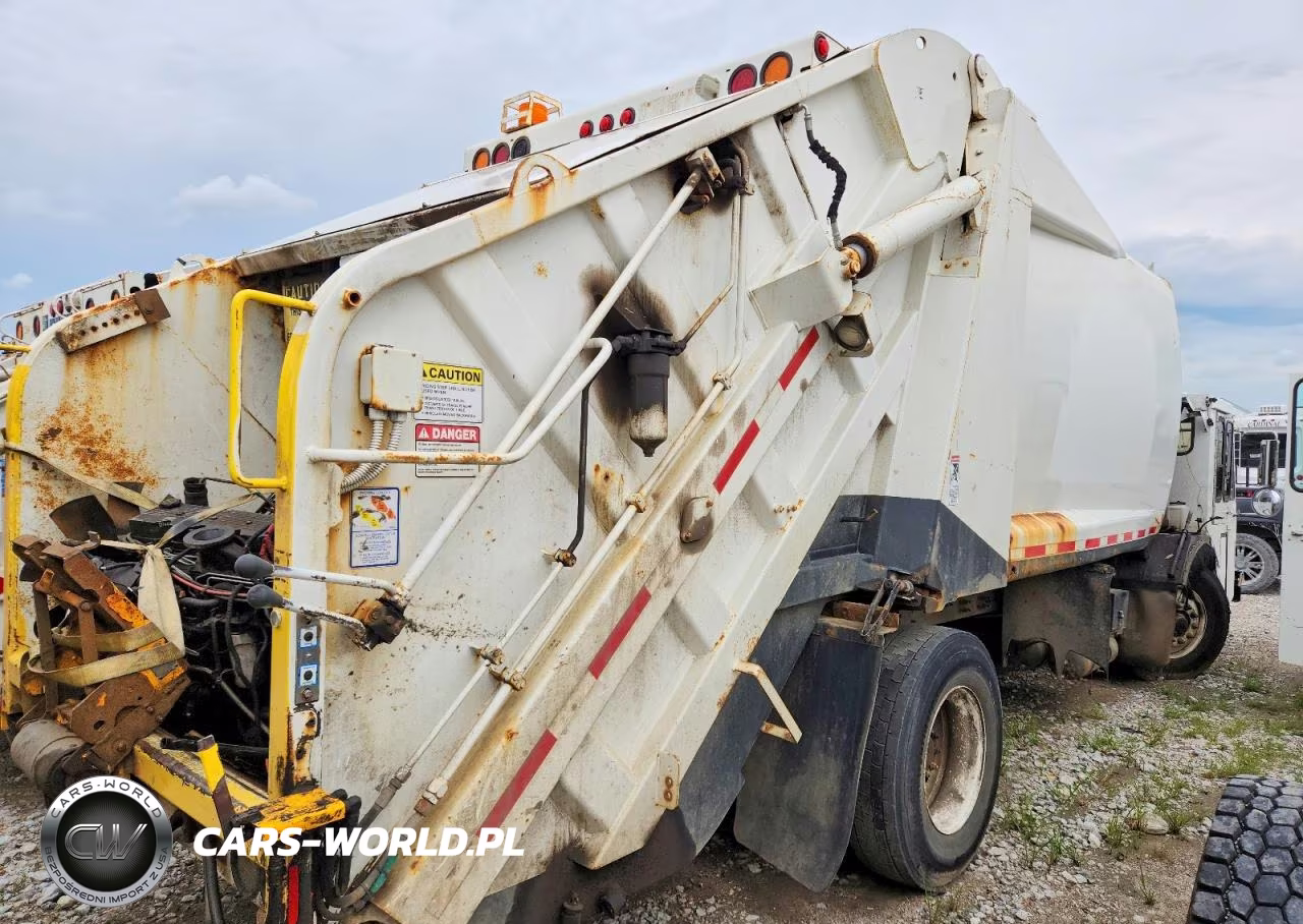 2006 Crane Carrier Low Entry Refuse Truck VIN:1CYCCK4866T047636 - 4