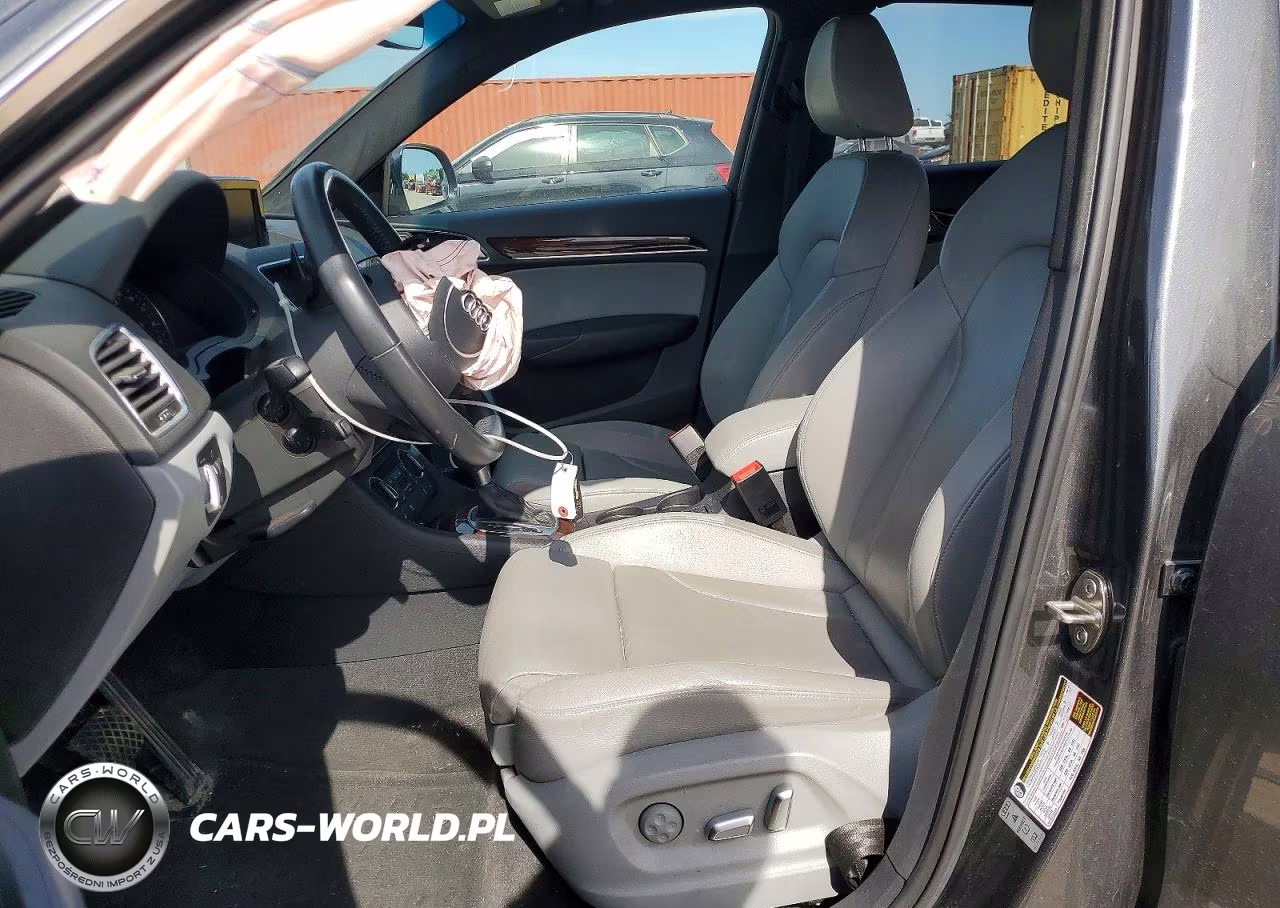 2018 Audi Q3 Premium Plus VIN:WA1JCCFS8JR010630 - 7