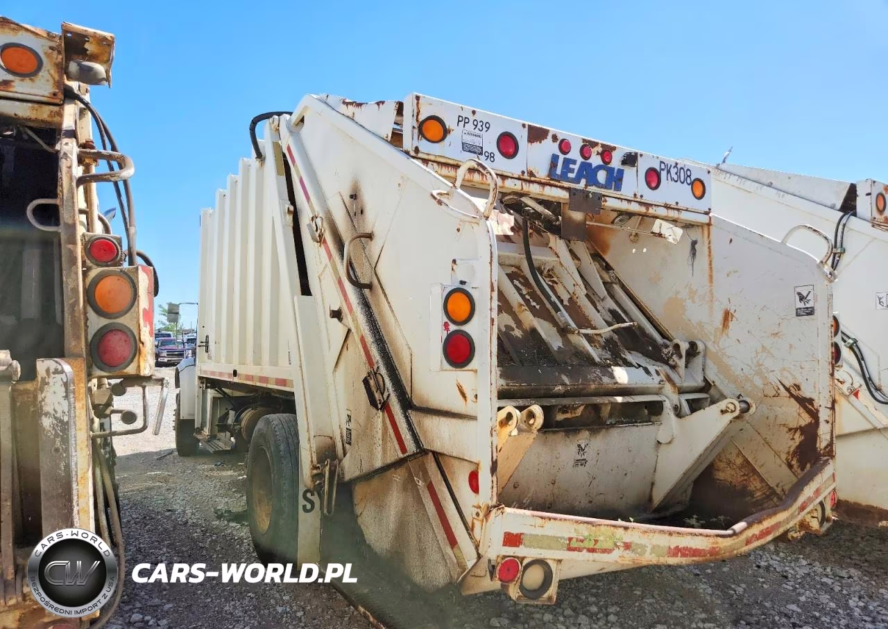 1998 International 4900 Refuse Truck VIN:1HTSDAARXWH545216 - 3