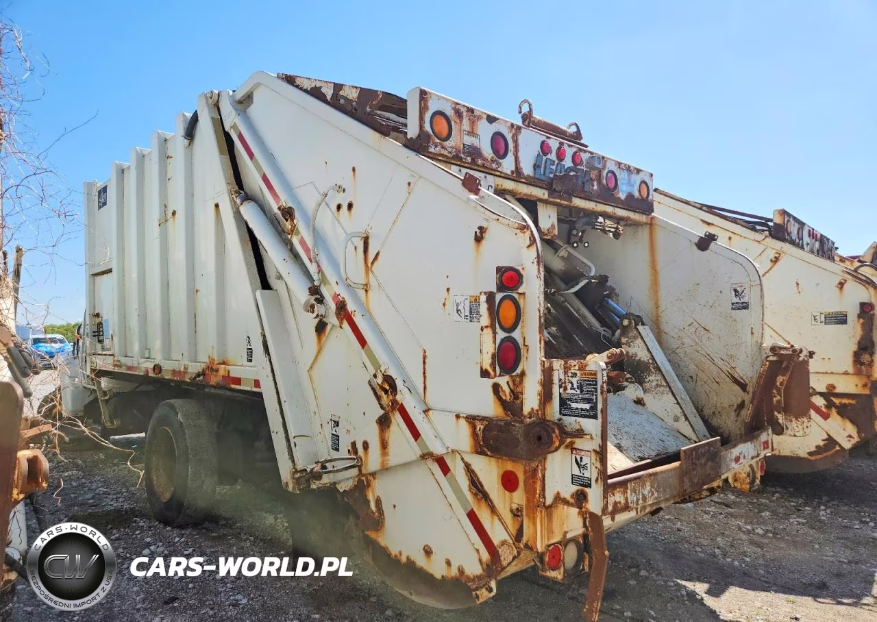 1999 International 4900 Refuse Truck VIN:1HTSDAAN9XH606795 - 3