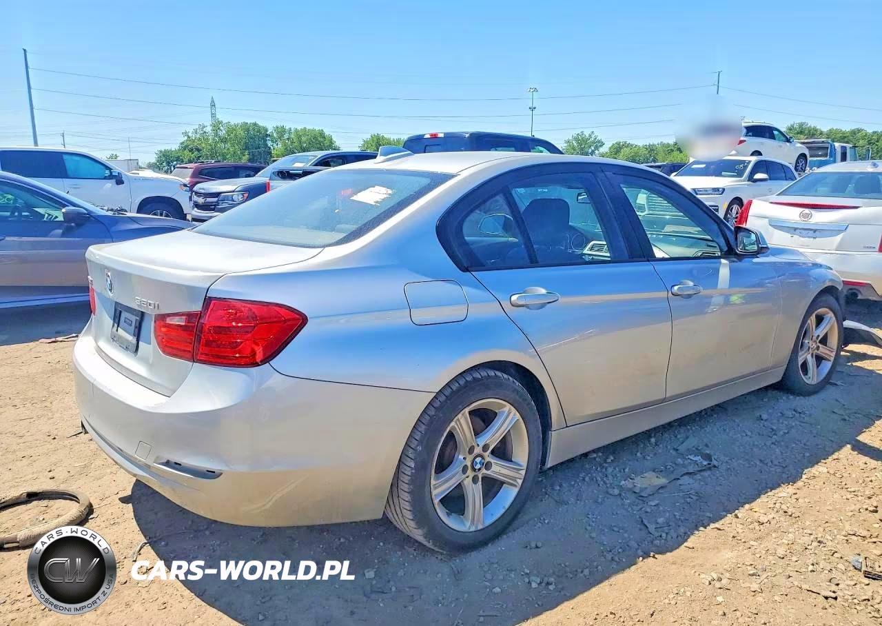 2013 BMW 320 I xDrive VIN:WBA3C3C56DF982419 - 3