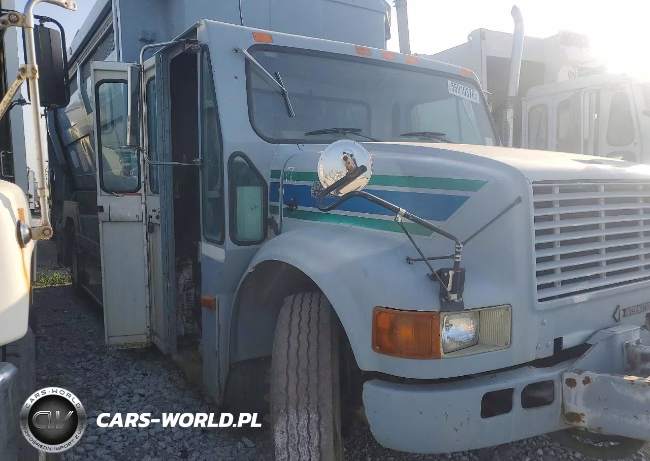 2001 International 4900 Refuse Truck