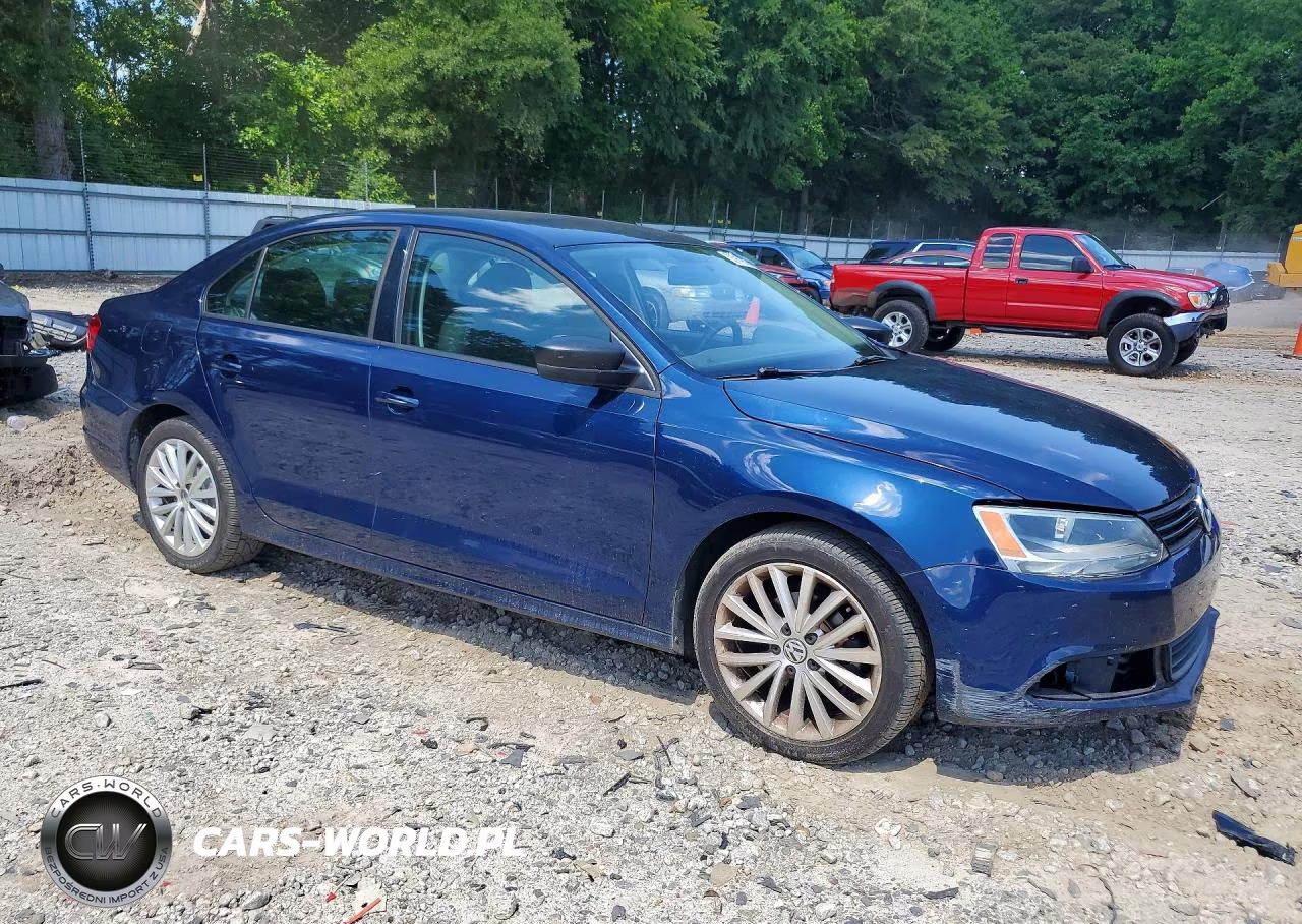 2011 Volkswagen Jetta Base VIN:3VW2K7AJ7BM400363 - 4