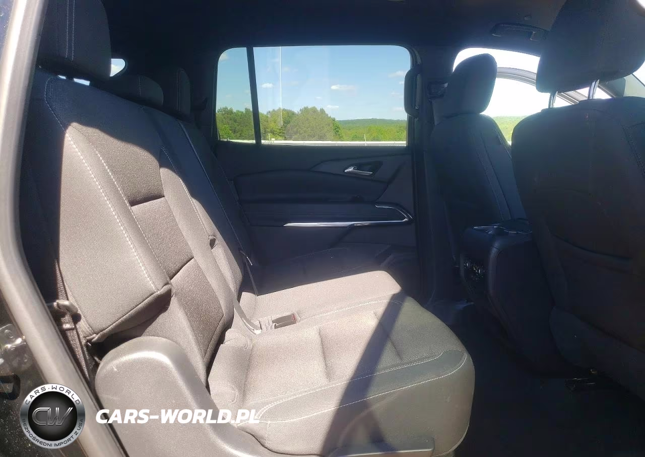 2025 Chevrolet Traverse Lt VIN:1GNEVGRS6SJ137016 - 11