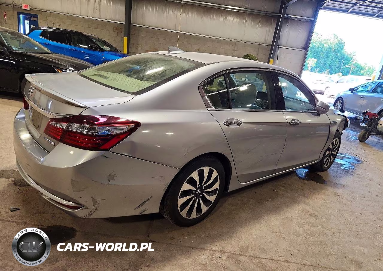 2017 Honda Accord Hybrid VIN:JHMCR6F38HC019122 - 3