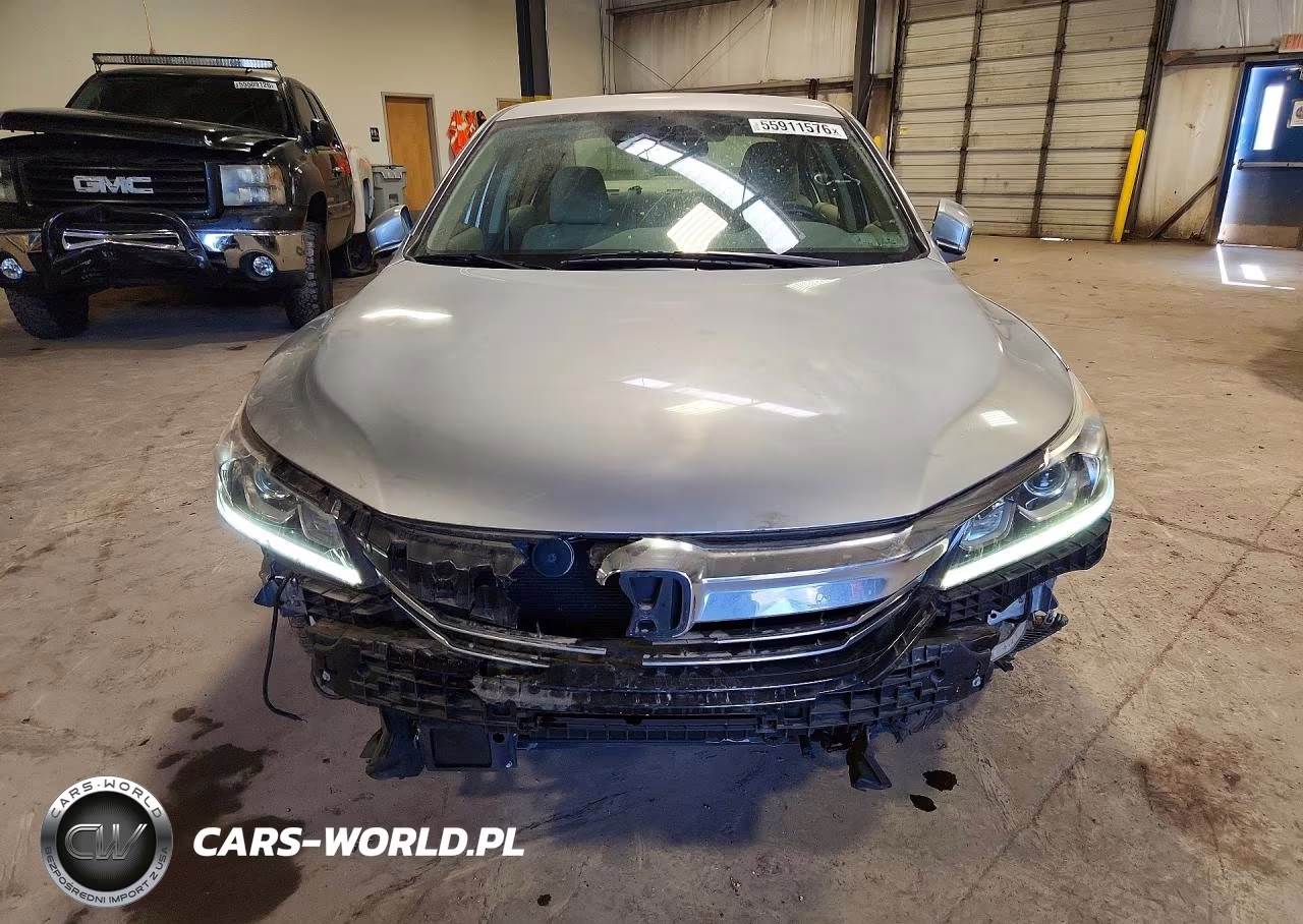 2017 Honda Accord Hybrid VIN:JHMCR6F38HC019122 - 5