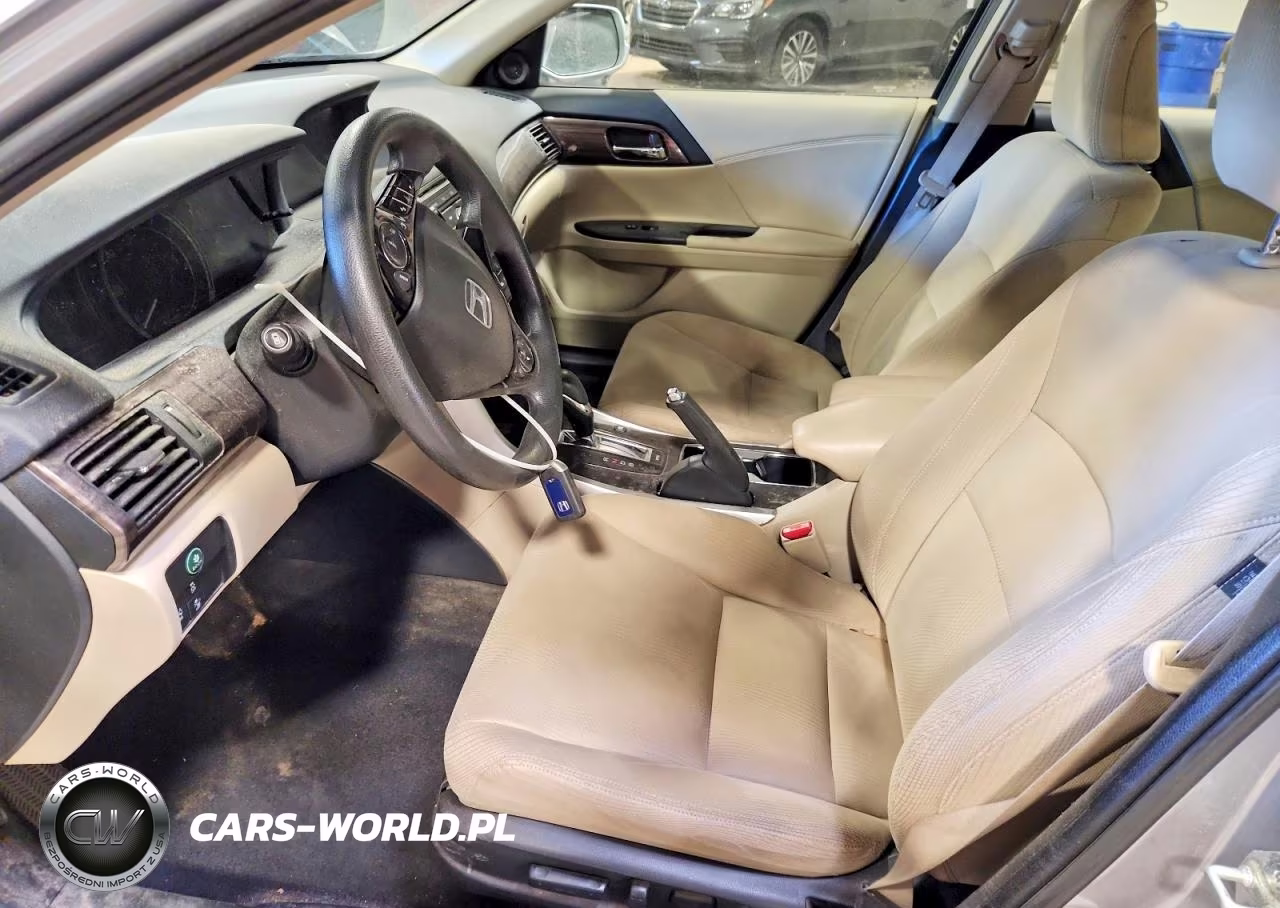 2017 Honda Accord Hybrid VIN:JHMCR6F38HC019122 - 7