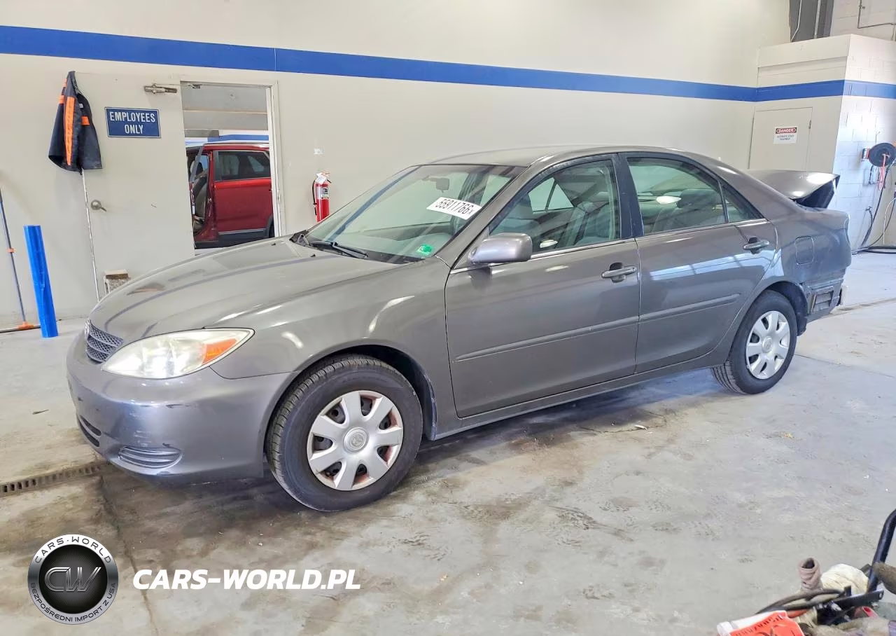 2004 Toyota Camry Le – zdjęcie 1 z 12