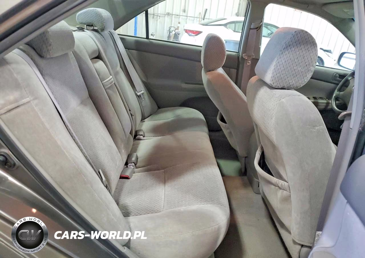 2004 Toyota Camry Le VIN:4T1BE32K44U923408 - 10