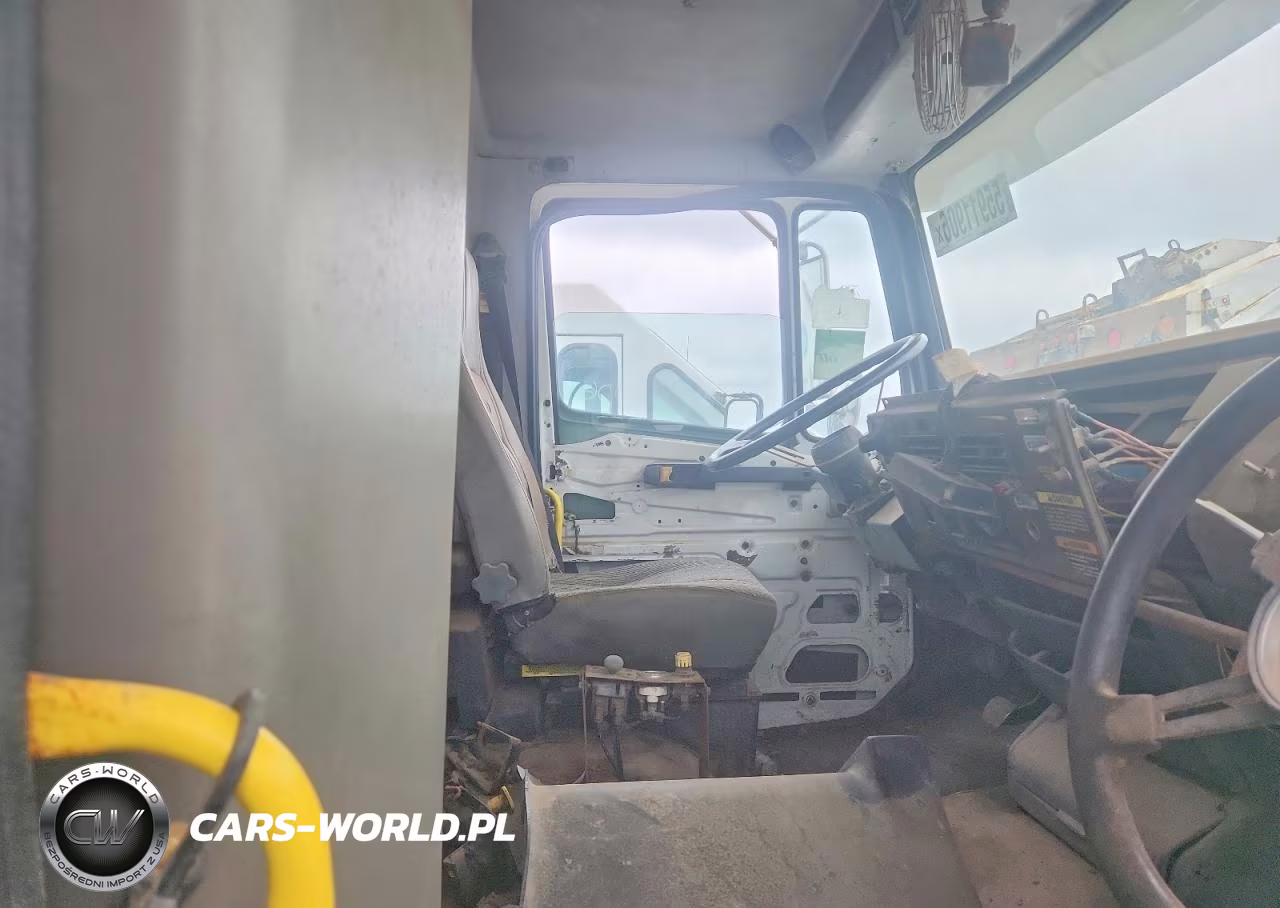 1999 Freightliner Fl70 Refuse Truck VIN:1FV6HJBA7XHA84562 - 5