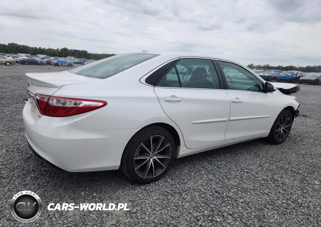 2015 Toyota Camry Xse V6 VIN:4T1BK1FK8FU568124 - 3