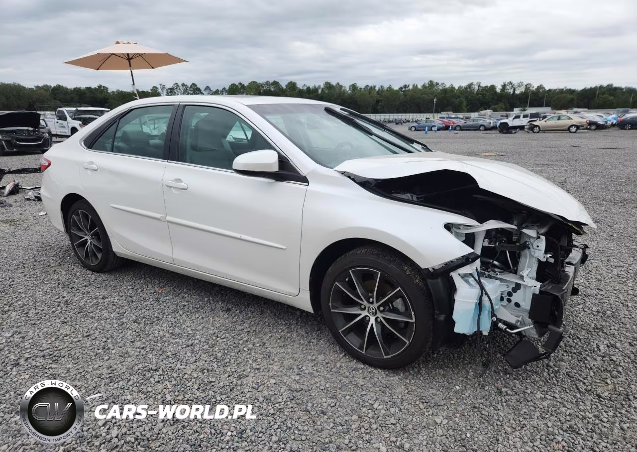 2015 Toyota Camry Xse V6 VIN:4T1BK1FK8FU568124 - 4