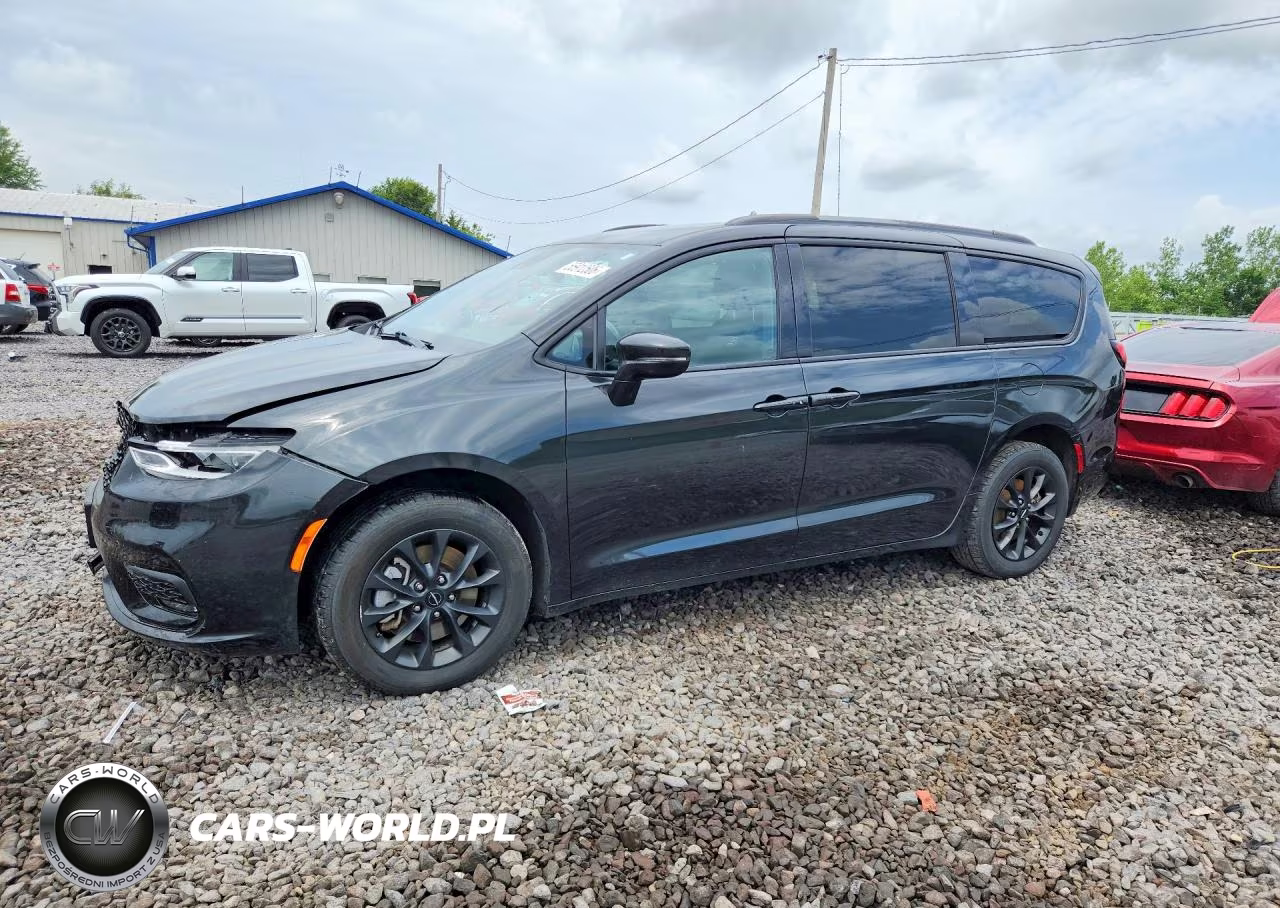 2021 Chrysler Pacifica Touring