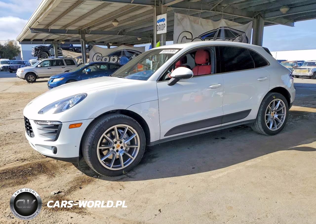 2015 Porsche Macan S