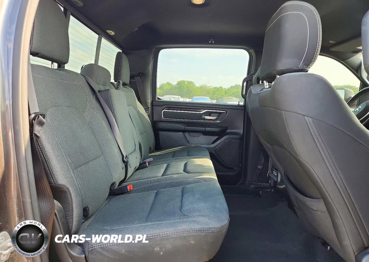 2021 Ram 1500 Big Horn VIN:1C6SRFFT0MN637246 - 10