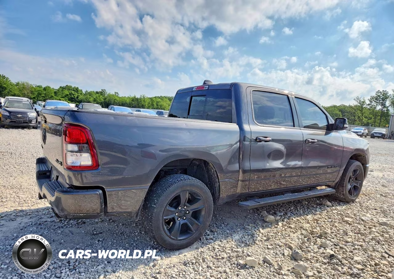 2021 Ram 1500 Big Horn VIN:1C6SRFFT0MN637246 - 3