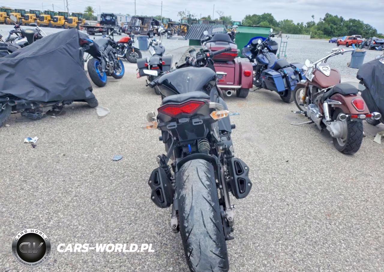 2011 Kawasaki Zx1000 G VIN:JKAZXCG13BA009236 - 4